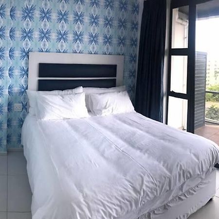 Toti Oasis Holiday Apartments Amanzimtoti Esterno foto